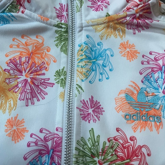 Adidas cropped zip up with colourful pattern - Picture 2 of 3